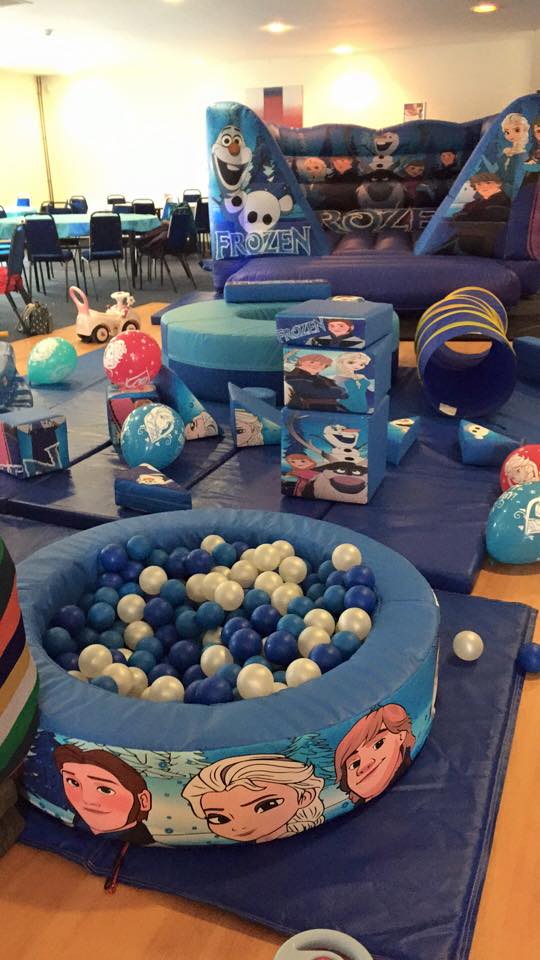 frozen themed soft play hire